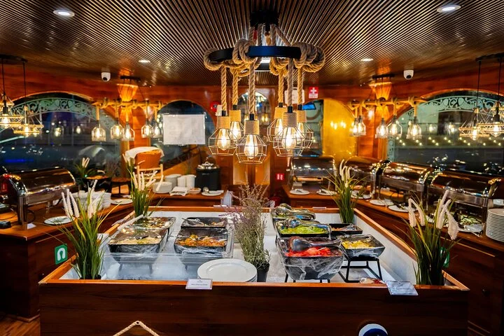 Sea Lounge Dinner Cruise Dubai with Buffet and Live Entertainment