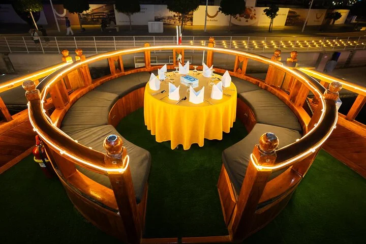 Sea Lounge Dinner Cruise Dubai with Buffet and Live Entertainment