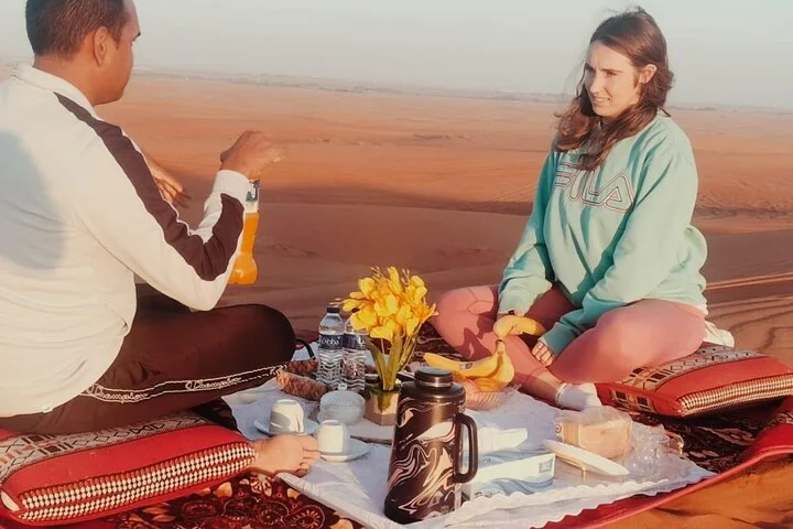 Sunrise Desert Safari +Arabic Breakfast,quad/buggy,Camel Ride