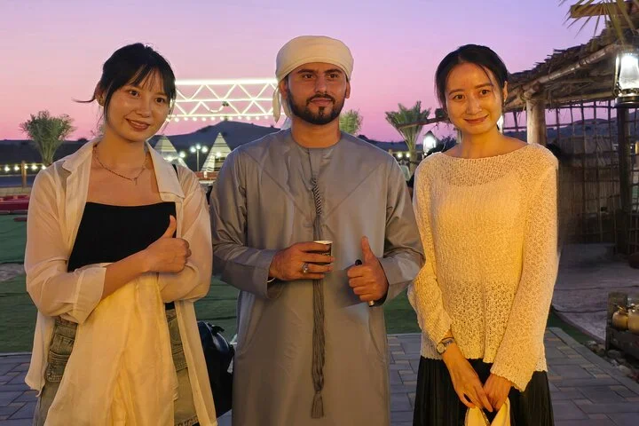 Sunrise/Sunset Desert Safari 4x4 with BBQ and Entertainment Shows