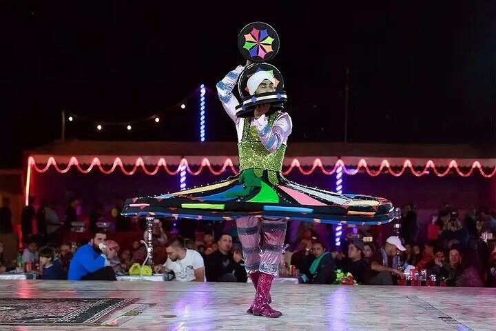 Thrilling Sunset Safari in Dubai with BBQ, Shows & Sand Boarding