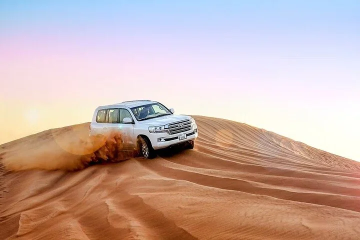 Thrilling Sunset Safari in Dubai with BBQ, Shows & Sand Boarding
