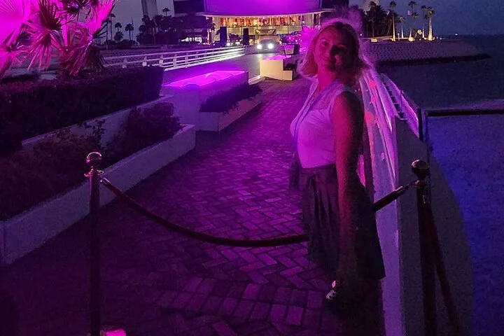 United Arab Emirates: See & Experience it ALL in 6 Days, 1st Class Custom Tours