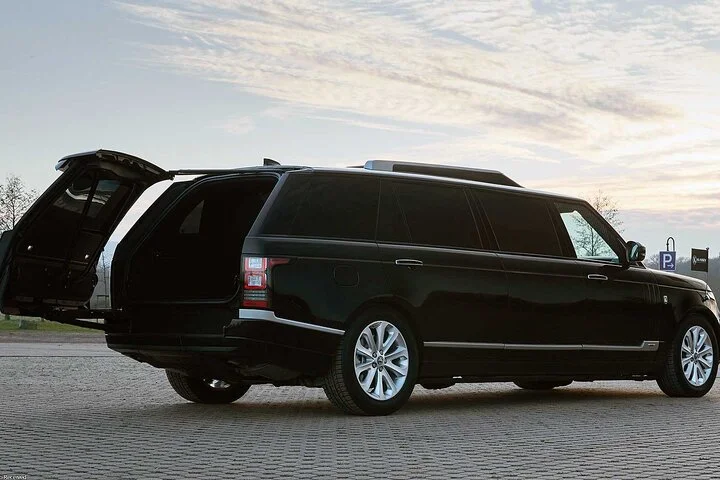 Use the comfortable transportation from Dubai airport to hotel & vice versa