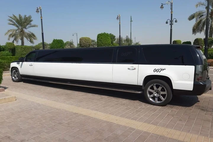 VIP Desert Safari Package with Stretch Limousine Transfers