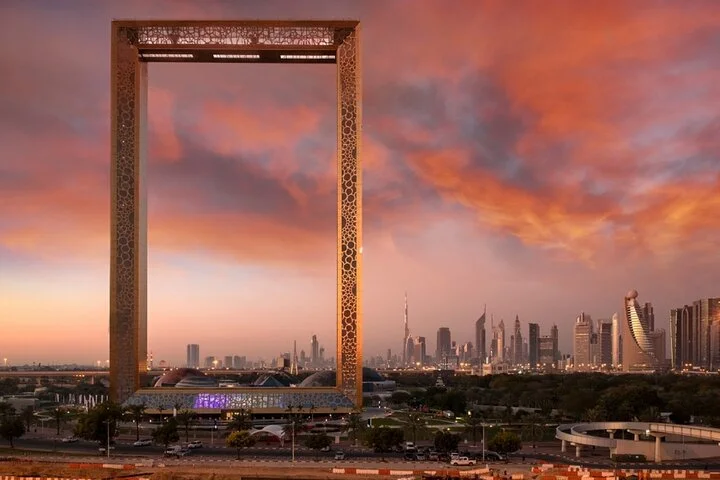 Visit Dubai Frame Tour with Private Transfers