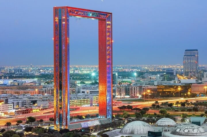 Visit Dubai Frame Tour with Private Transfers