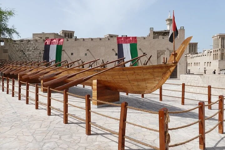 Walking tour Dubai Old Town / Old City, Creek, Abra, Souks