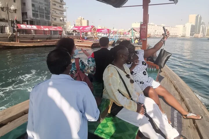 Walking tour Dubai Old Town / Old City, Creek, Abra, Souks