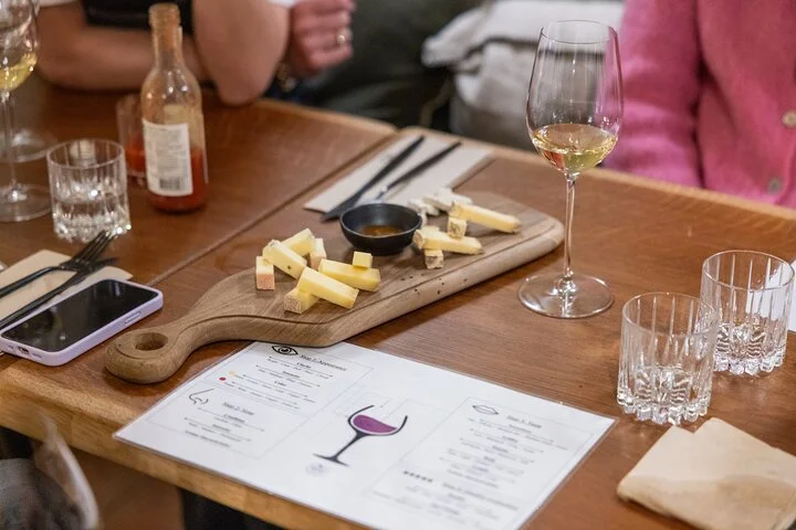 Wine Masterclass & Cheese Tasting Workshop in Bordeaux