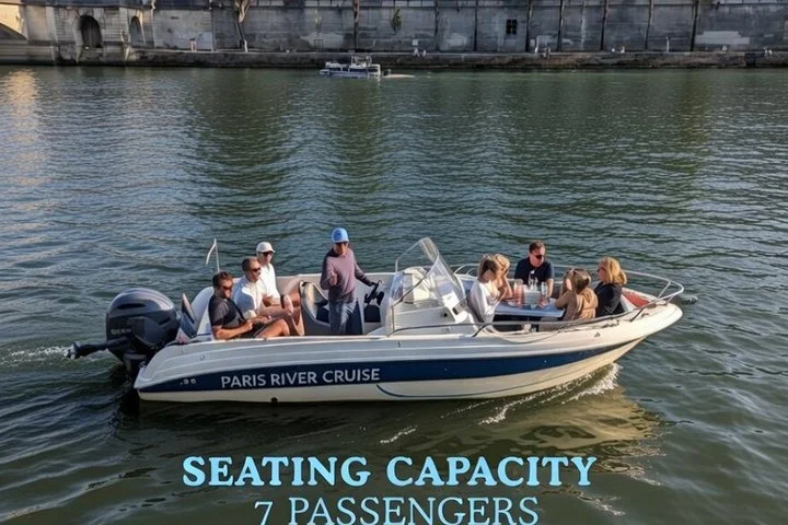 Your Private boat Captain Guide Explore Historical Paris